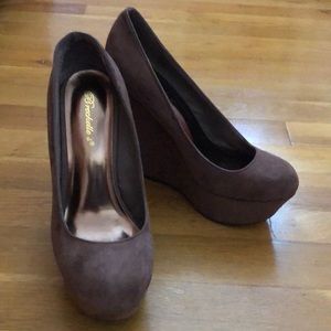 Faux suede wedges